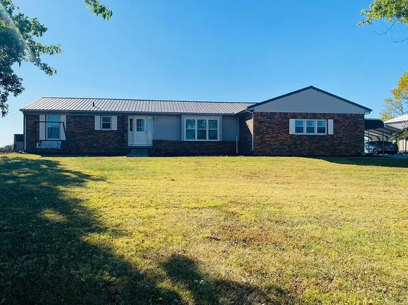 967 Hillcrest Rd, Karnak, IL 62956