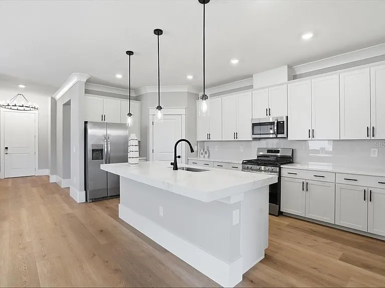 15161 Serene Shores Loop — Photo 11