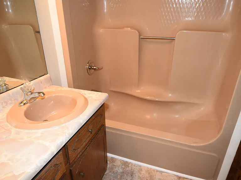 16605 Janet Dr — Photo 8