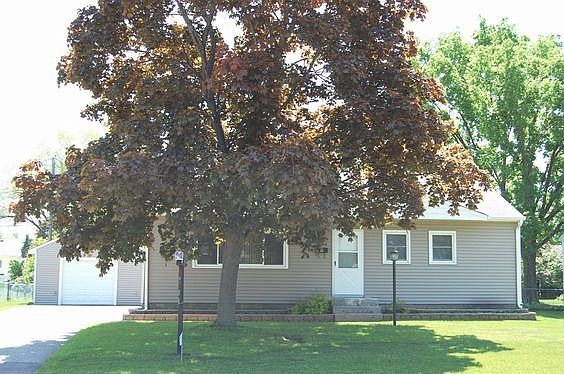 Sharp Curb Appeal and many updates.