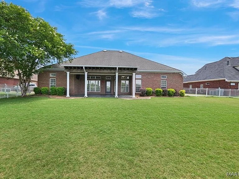 8318 Chadburn Way — Photo 39