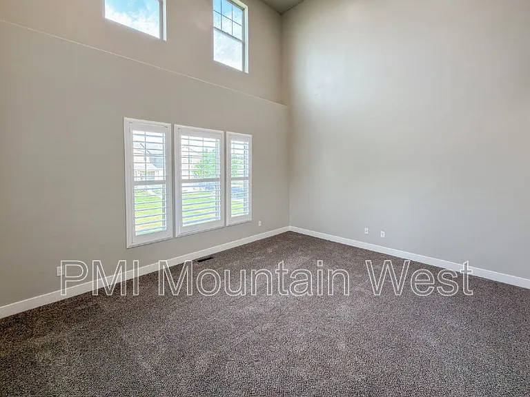 1424 S Mountain View Ct — Photo 3