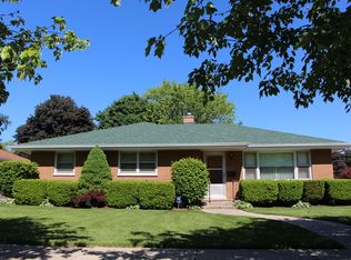 1413 Flossmoor Ave, Waukegan, IL 60085