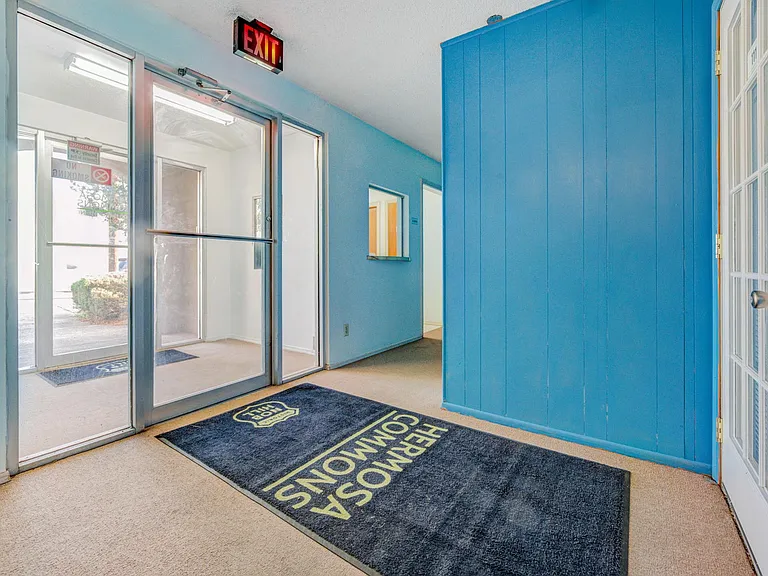 200 Hermosa Dr NE #203 — Photo 15