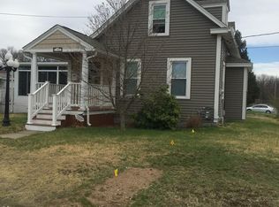 3 Robert St, Chicopee, MA 01020
