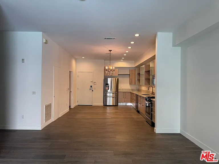 1234 Wilshire Blvd #129 — Photo 17