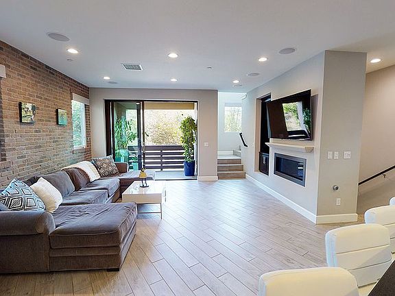 2nd image of 12860 W South Seaglass Cir