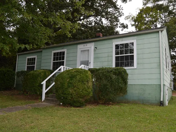 819 Charlotte Ave #2, Statesville, NC 28677