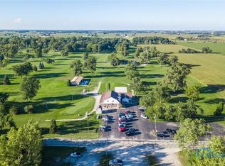 9802 Dowling Rd, Perrysburg, OH 43551