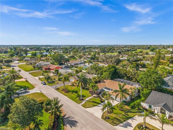 169 Briarcliff Ln, Naples, FL 34113