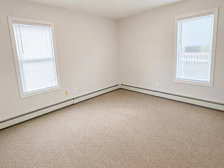 7 Trent St #1 — Photo 4