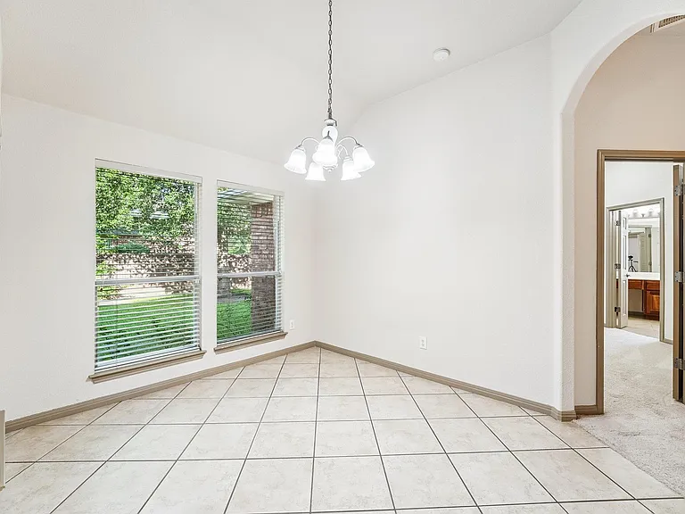 10028 Lisi Anne Dr — Photo 12