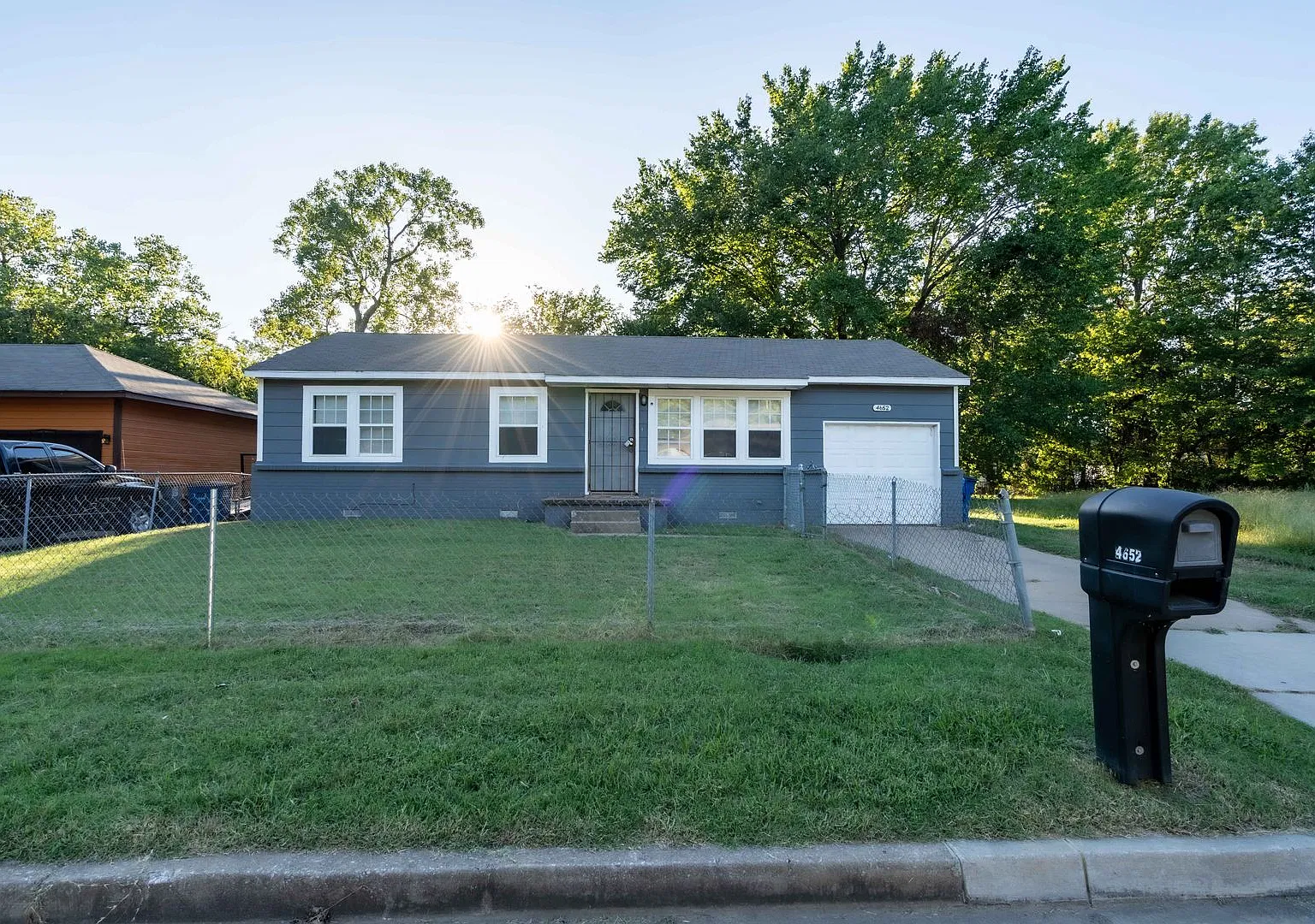 Charming 3 Bed| 1 Bath in North Tulsa — Photo 1
