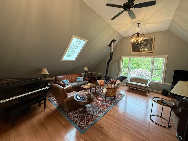 808 S End Rd — Photo 20