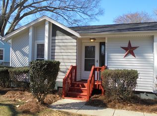 4007 Piney Grove Rd, Charlotte, NC 28212