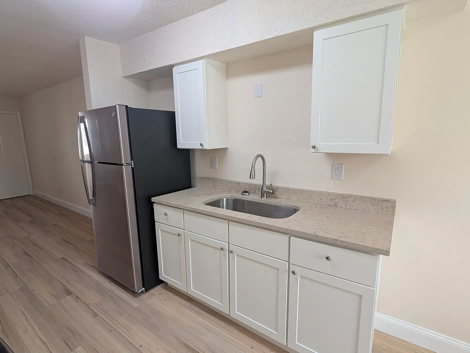 2 bed, 786 sqft, $850 — Photo 4