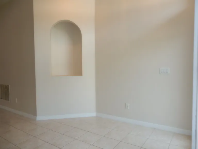 902 Cherry Valley Way — Photo 3