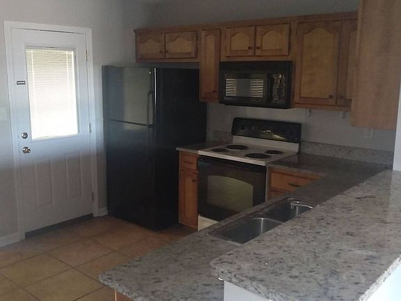 5th image of 10386 Cottage Oaks Dr