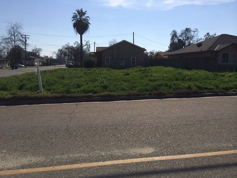 2nd image of 403 W Cameron St