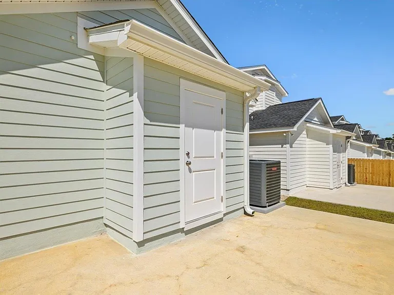 3712 Meadow Vista Ln — Photo 23
