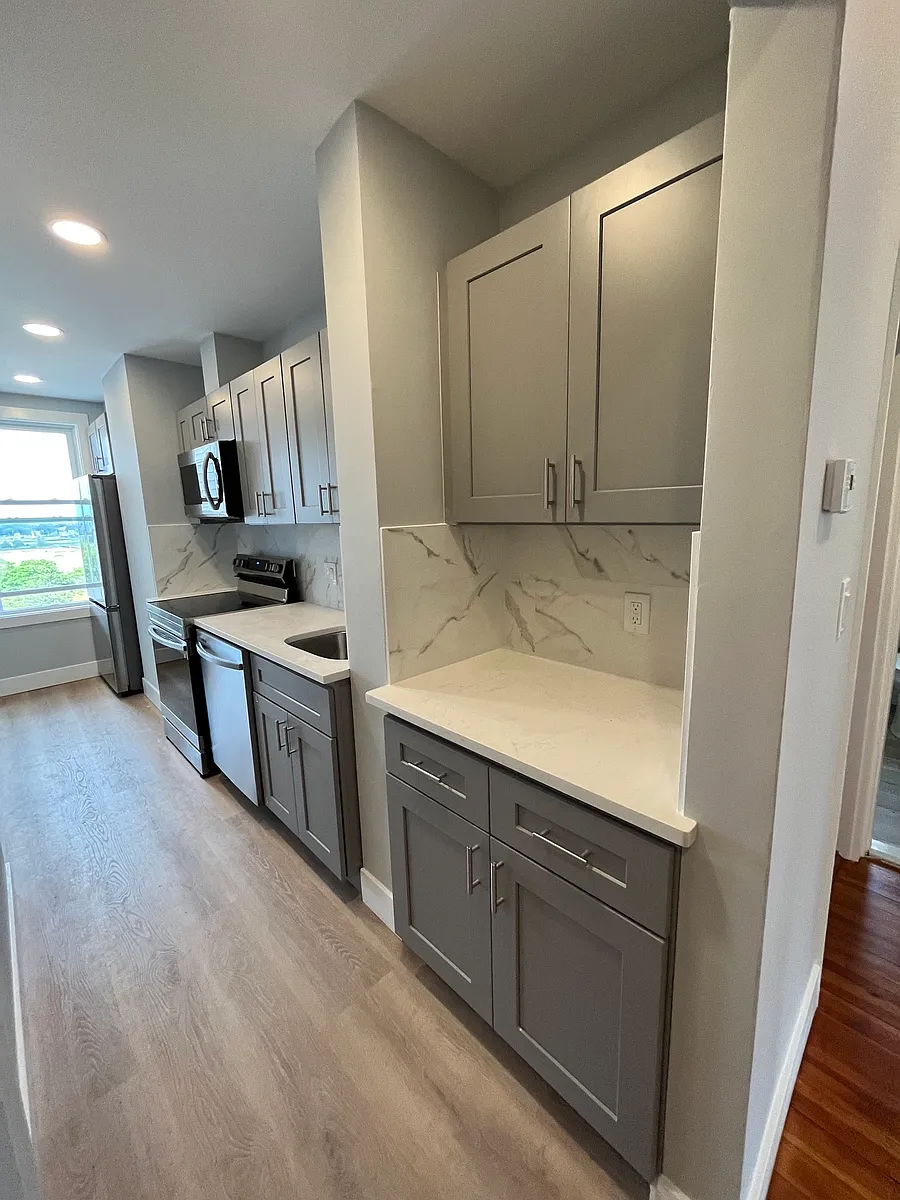 Building Photo - 33 Faywood Ave #1