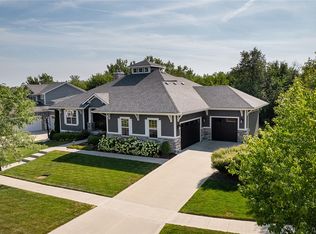 2692 Berkshire Pkwy, Clive, IA 50325