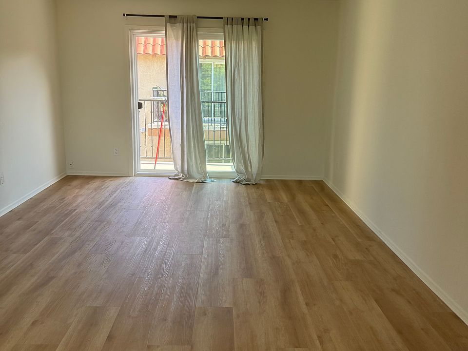 1st image of 1912 Rockefeller Ln APT 201