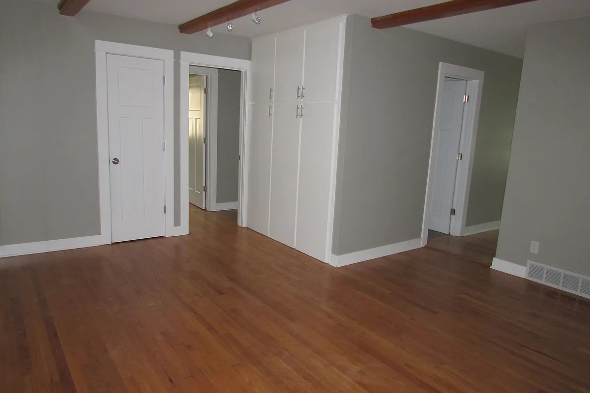 Building Photo - 6405 Alison Ln
