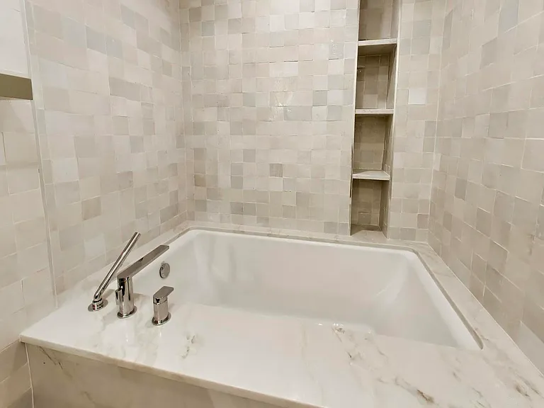 3752 N Wayne Ave — Photo 20