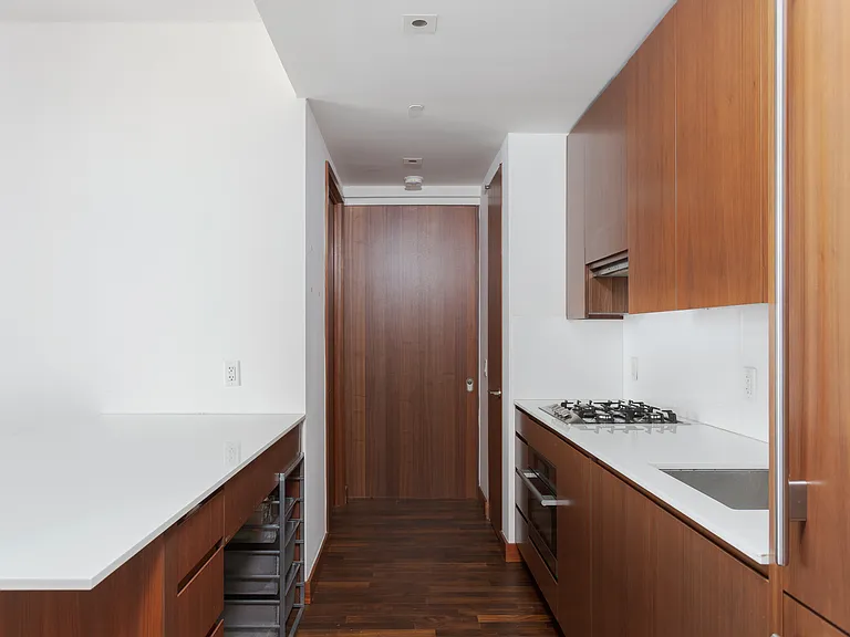 400 5th Ave #52F — Photo 11
