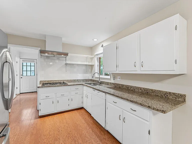6210 Dana Ave — Photo 15