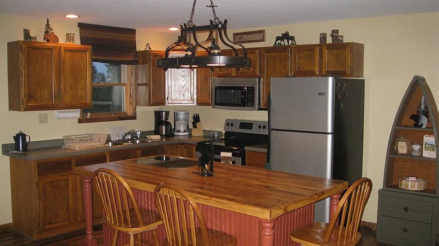 2nd image of 4579 Damian Dr