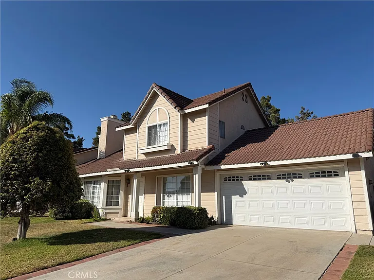 10570 Hill Grass Dr — Photo 1