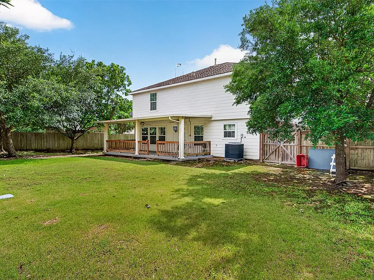 3934 Brook Garden Ln — Photo 33