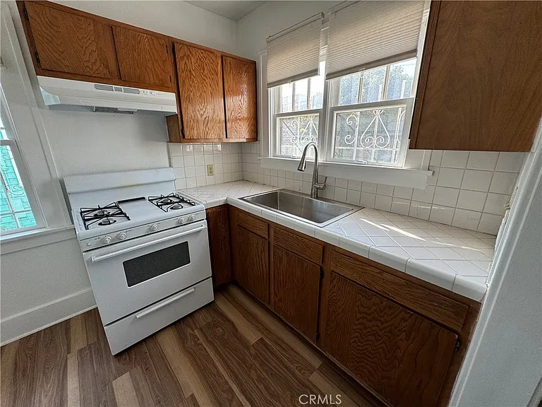 5158 Franklin Ave — Photo 16