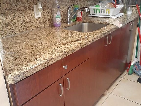 3rd image of 1821 NE 168th St APT B1