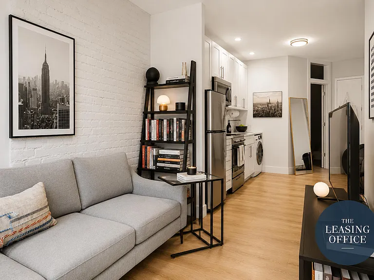 448 W 46th St #2RW — Photo 1