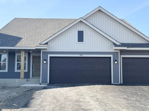 1907 Dogwood Ct, Carver, MN 55315