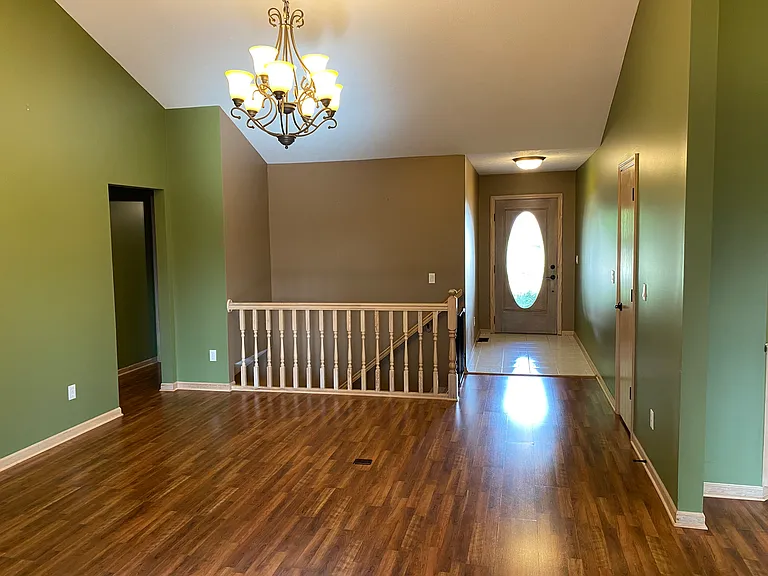 1880 N 153rd Plz — Photo 3