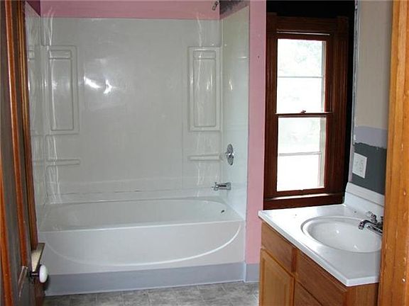 2nd image of 636 West St