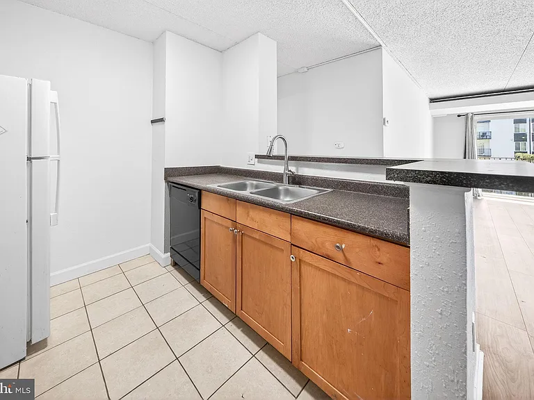 60 S Van Dorn St #413 — Photo 7