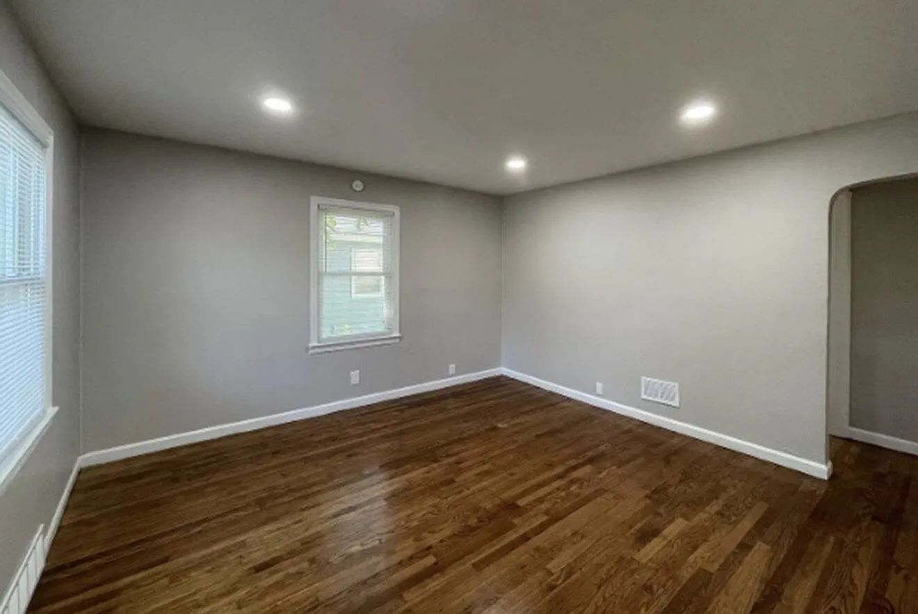 2 bed, 1.0 bath, 700 sqft, $1,350 — Photo 4