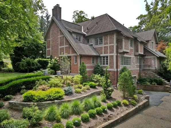 22 Stewart Rd, Essex Fells Twp., NJ 07021