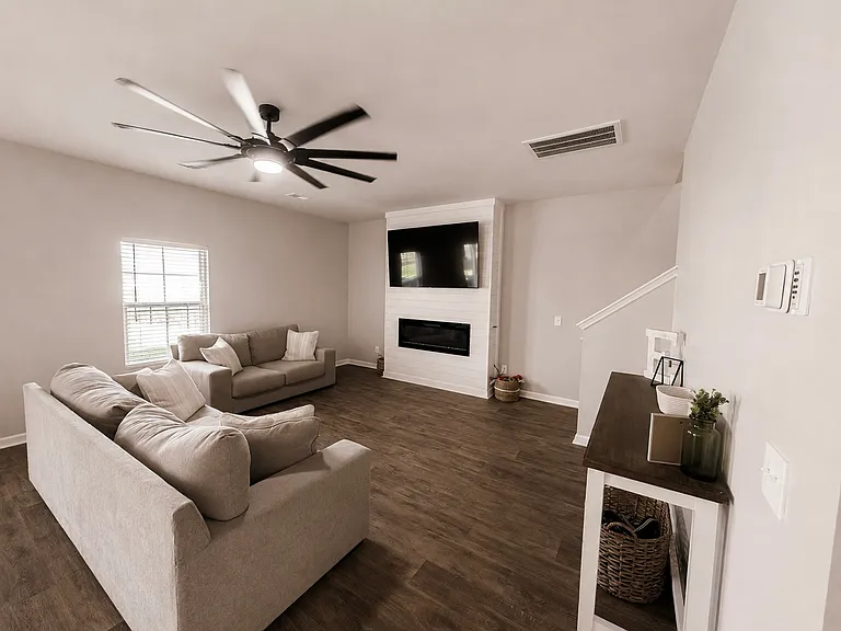 183 Black Diamond Ln — Photo 4