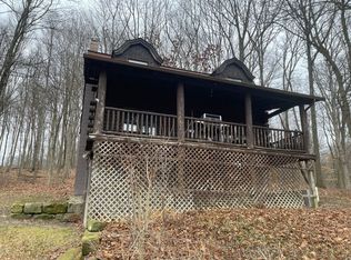 11651 Overton Rd, Burbank, OH 44214