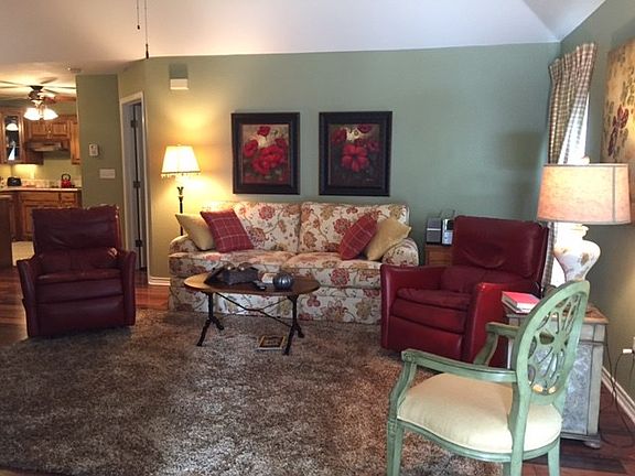 5th image of 3917 Garden Grove Ln