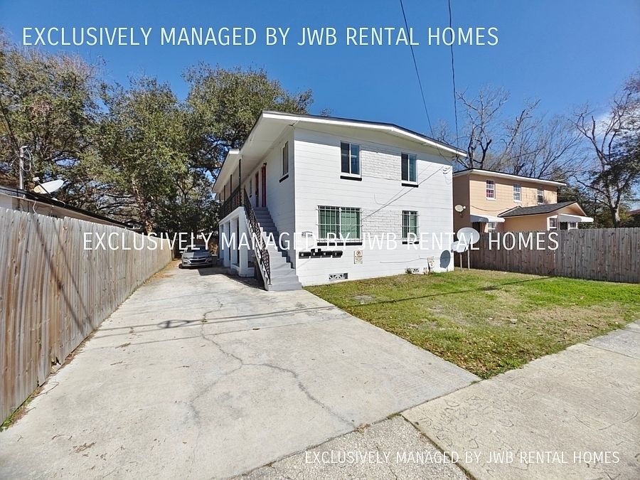 1st image of 1359 30th St W #4