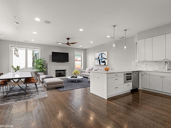 3rd image of 2646 N Halsted St Unit 2S-G7
