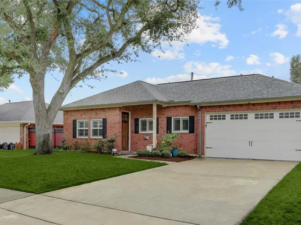 2418 Lazybrook Dr, Houston, TX 77008