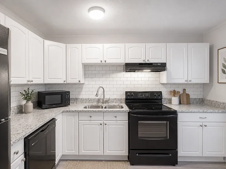 1388 Colony Hill Ct — Photo 8